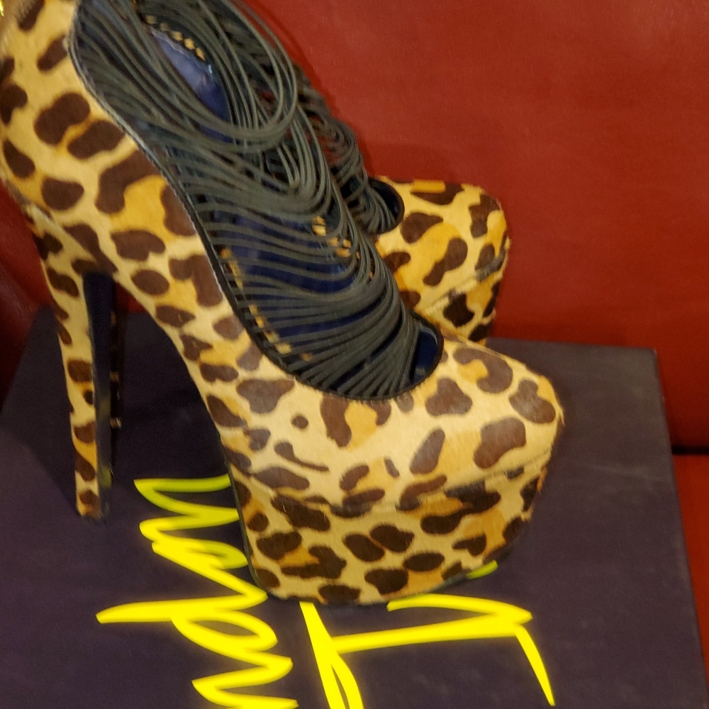 London Trash shoes
